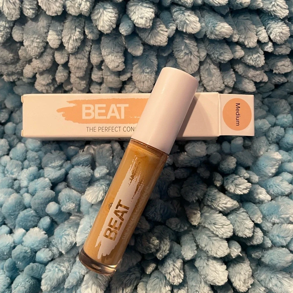 Belle Beauty BEAT Concealer - Medium NIB